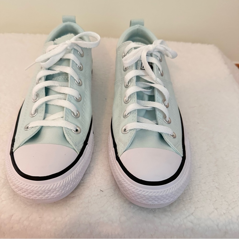 Women’s Converse Sneakers - Picture 2 of 8